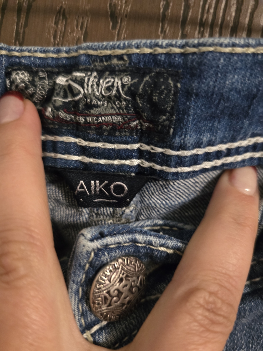 Silver Jeans Light Blue Cropped Ankle Jeans - Picture 3 of 7